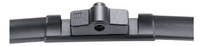 Front connector, fitted to the blade