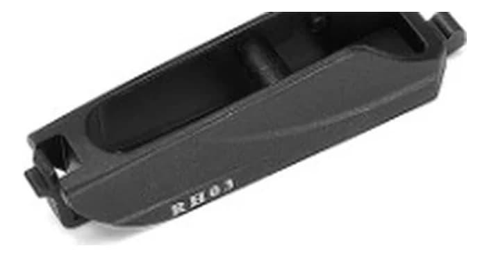 Rear connector, fitted to the blade