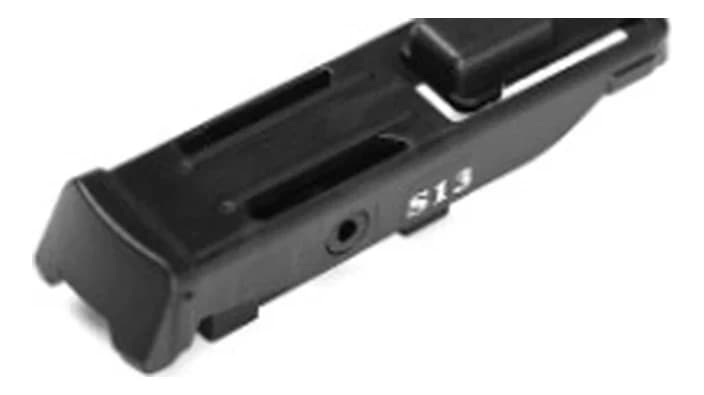 Rear connector, fitted to the blade